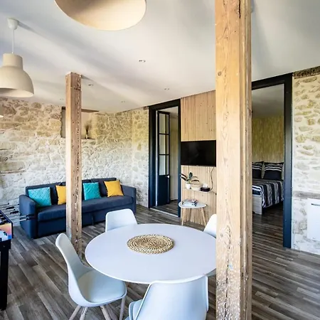 Avec Vue Et Loggia Auch