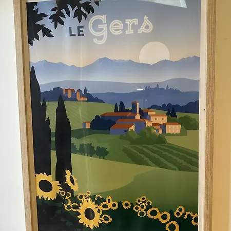 Apartment Avec Vue Et Loggia Auch
