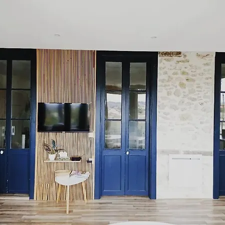 Avec Vue Et Loggia Apartmán Auch